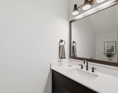 4603 Harrisburg Boulevard - Photo Thumbnail 12