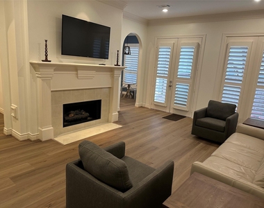 6857 Staffordshire Boulevard - Photo Thumbnail 5