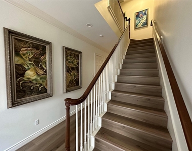 6857 Staffordshire Boulevard - Photo Thumbnail 2