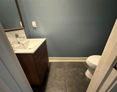 6857 Staffordshire Boulevard - Photo Thumbnail 9