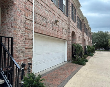 6857 Staffordshire Boulevard - Photo Thumbnail 1