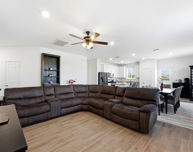 26535 Decker Farms Lane - Photo Thumbnail 17