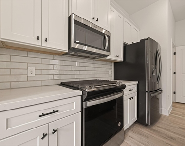 5206 Firnat Street - Photo Thumbnail 13
