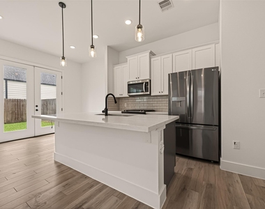 5206 Firnat Street - Photo Thumbnail 15