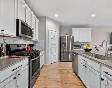 29418 Sydney Stone Lane - Photo Thumbnail 12