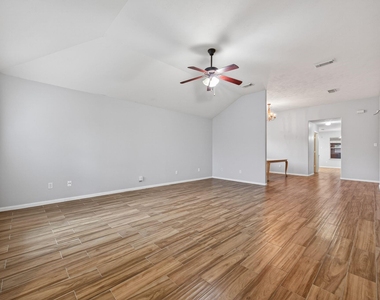 13723 Audra Lane - Photo Thumbnail 4