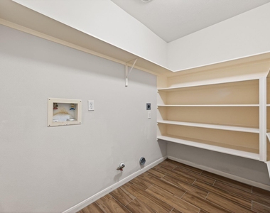 13723 Audra Lane - Photo Thumbnail 16