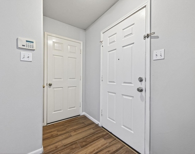 13723 Audra Lane - Photo Thumbnail 2