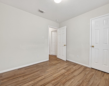13723 Audra Lane - Photo Thumbnail 32