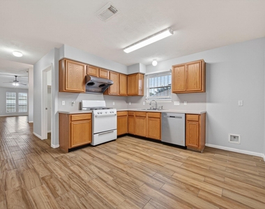 13723 Audra Lane - Photo Thumbnail 11