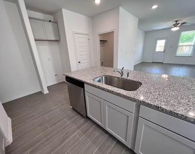 23111 True Fortune Drive - Photo Thumbnail 7