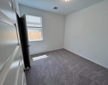 23111 True Fortune Drive - Photo Thumbnail 10