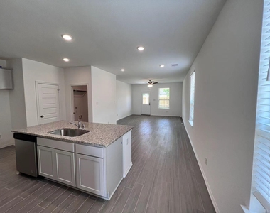 23111 True Fortune Drive - Photo Thumbnail 4
