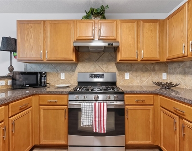 5055 Juniper Spring Trail - Photo Thumbnail 10