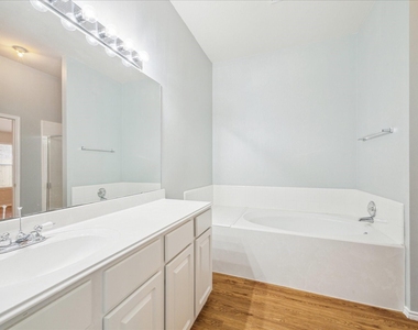 9717 Cottage Street - Photo Thumbnail 5