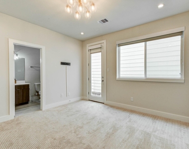 5857 Dolores Street - Photo Thumbnail 7