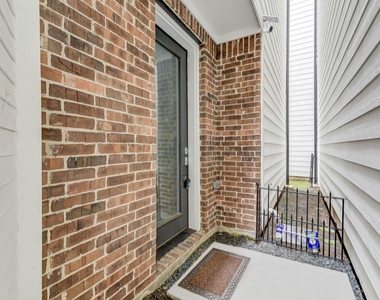 5857 Dolores Street - Photo Thumbnail 4