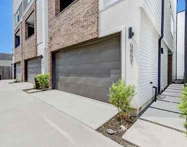 5857 Dolores Street - Photo Thumbnail 3