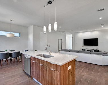 5507 Robusto Place - Photo Thumbnail 17
