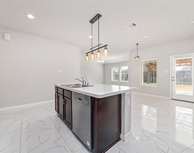 5502 Creekside Ridge Trail - Photo Thumbnail 10