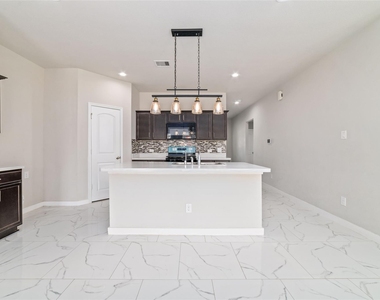 5502 Creekside Ridge Trail - Photo Thumbnail 13