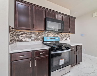 5502 Creekside Ridge Trail - Photo Thumbnail 9