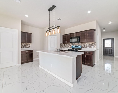 5502 Creekside Ridge Trail - Photo Thumbnail 8