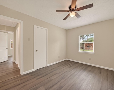 14022 Rosecrest Drive - Photo Thumbnail 12