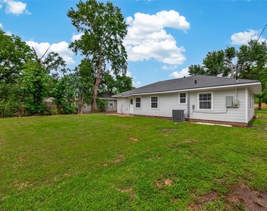 14022 Rosecrest Drive - Photo Thumbnail 16