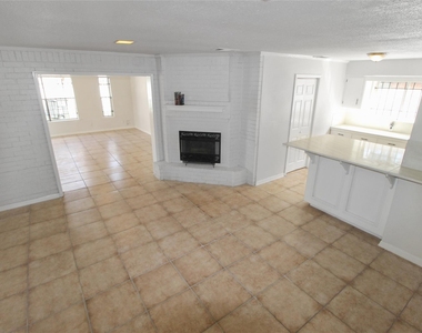 10322 Nold Drive - Photo Thumbnail 14