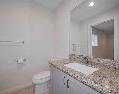5333 Richmond Avenue - Photo Thumbnail 4