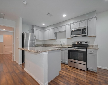5333 Richmond Avenue - Photo Thumbnail 11