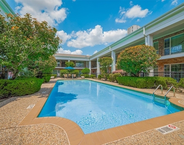 5333 Richmond Avenue - Photo Thumbnail 3