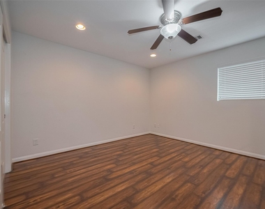 5333 Richmond Avenue - Photo Thumbnail 6