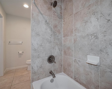 5333 Richmond Avenue - Photo Thumbnail 5