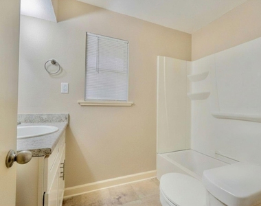 2918 16th Avenue N - Photo Thumbnail 17
