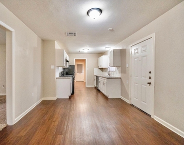 2918 16th Avenue N - Photo Thumbnail 11