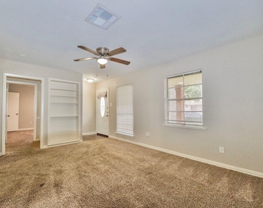 2918 16th Avenue N - Photo Thumbnail 4