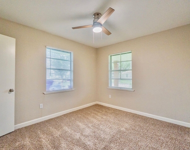 2918 16th Avenue N - Photo Thumbnail 15