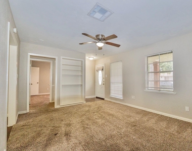2918 16th Avenue N - Photo Thumbnail 3