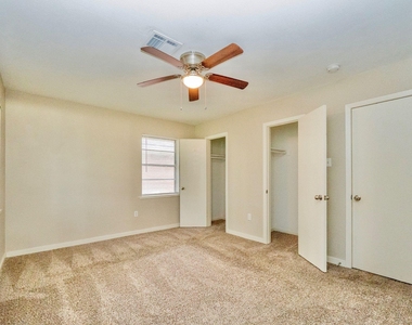 2918 16th Avenue N - Photo Thumbnail 13
