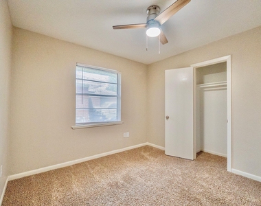 2918 16th Avenue N - Photo Thumbnail 19