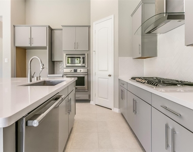 4227 Carol Ridge Drive - Photo Thumbnail 10