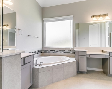 4227 Carol Ridge Drive - Photo Thumbnail 20