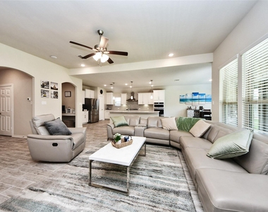 25119 Sundance Park Lane - Photo Thumbnail 12