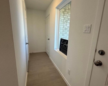 14896 N Ascot Bend Cir - Photo Thumbnail 4