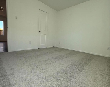 14896 N Ascot Bend Cir - Photo Thumbnail 11