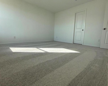 14896 N Ascot Bend Cir - Photo Thumbnail 10