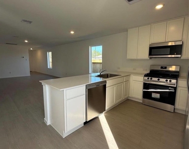 14896 N Ascot Bend Cir - Photo Thumbnail 5