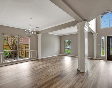 1709 Orlando Street - Photo Thumbnail 8